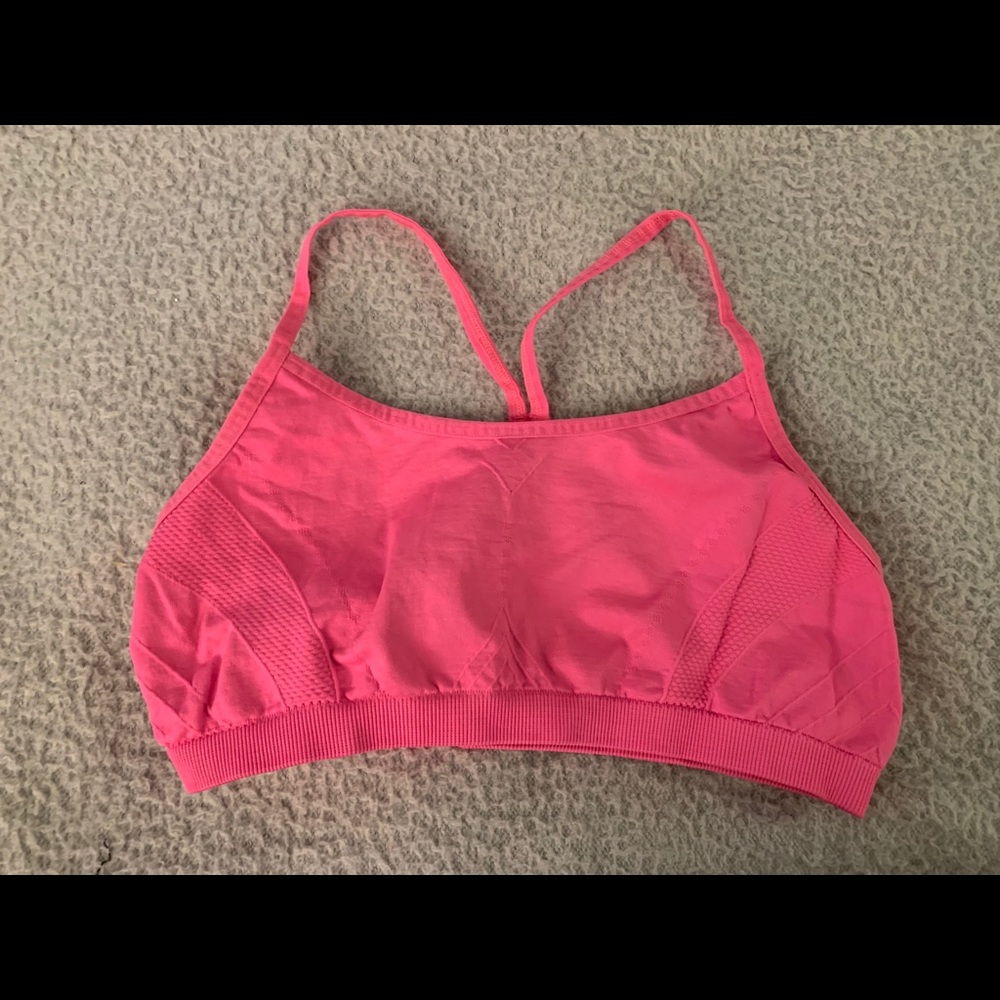 Sports bra